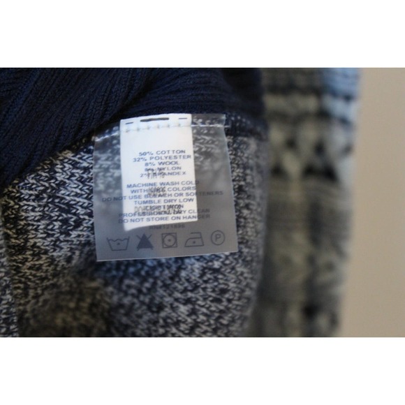 Title Nine Aztec Sleeve Thick Knit Full Zip Sweater Jacket Size Medium H14509 - Picture 9 of 12